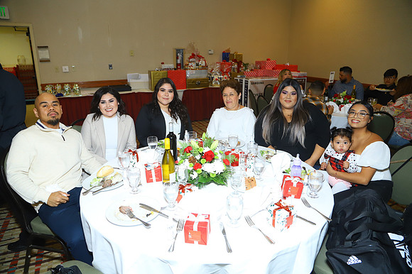 vanura_xmas_party-418