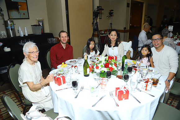 vanura_xmas_party-438