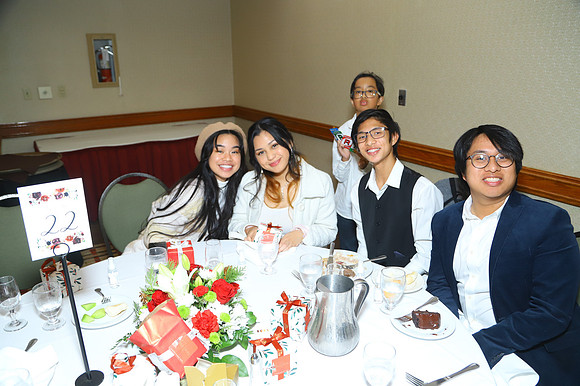 vanura_xmas_party-467