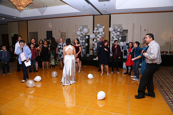 Vanura Xmas Party (220 of 493)