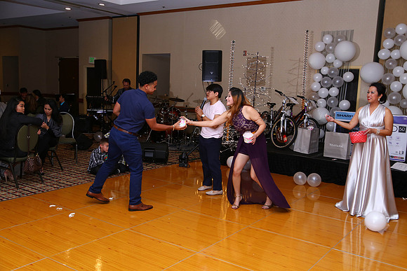 Vanura Xmas Party (324 of 493)