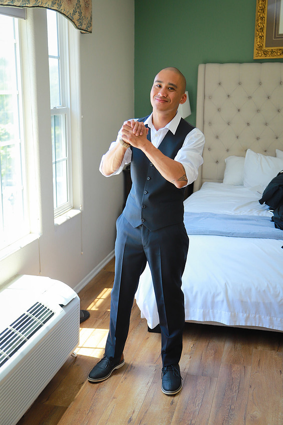 Groom Prep228