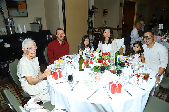 vanura_xmas_party-439