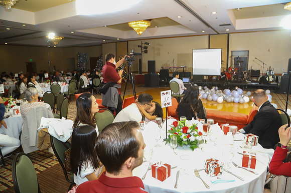 vanura_xmas_party-324