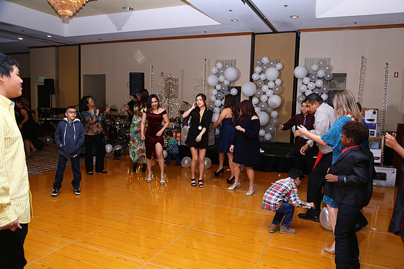 Vanura Xmas Party (232 of 493)