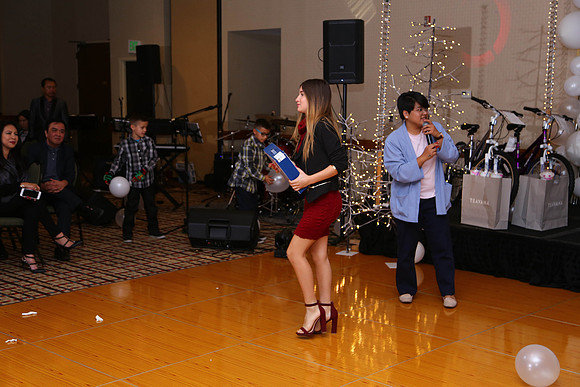 Vanura Xmas Party (286 of 493)