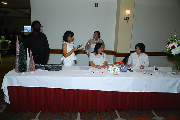 vanura_xmas_party-303