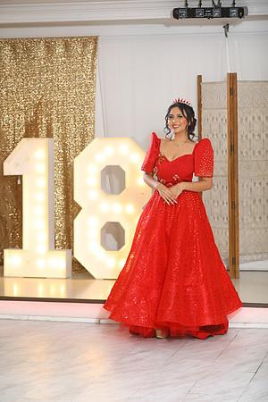 Nicole-330