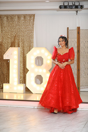 Nicole-329