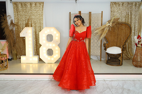 Nicole-230